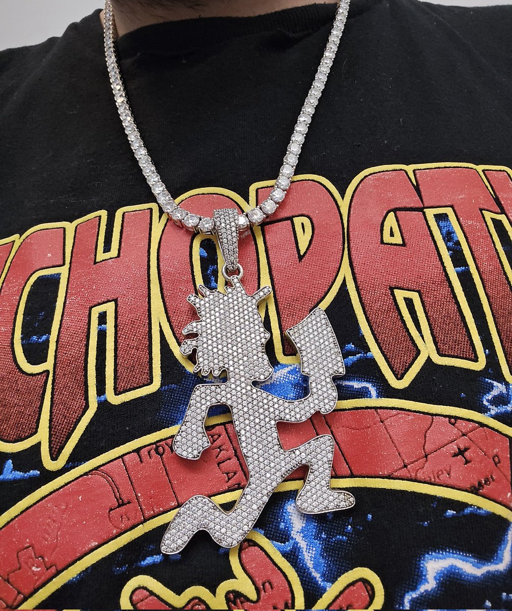 Pinfalls & Pixels tweet media