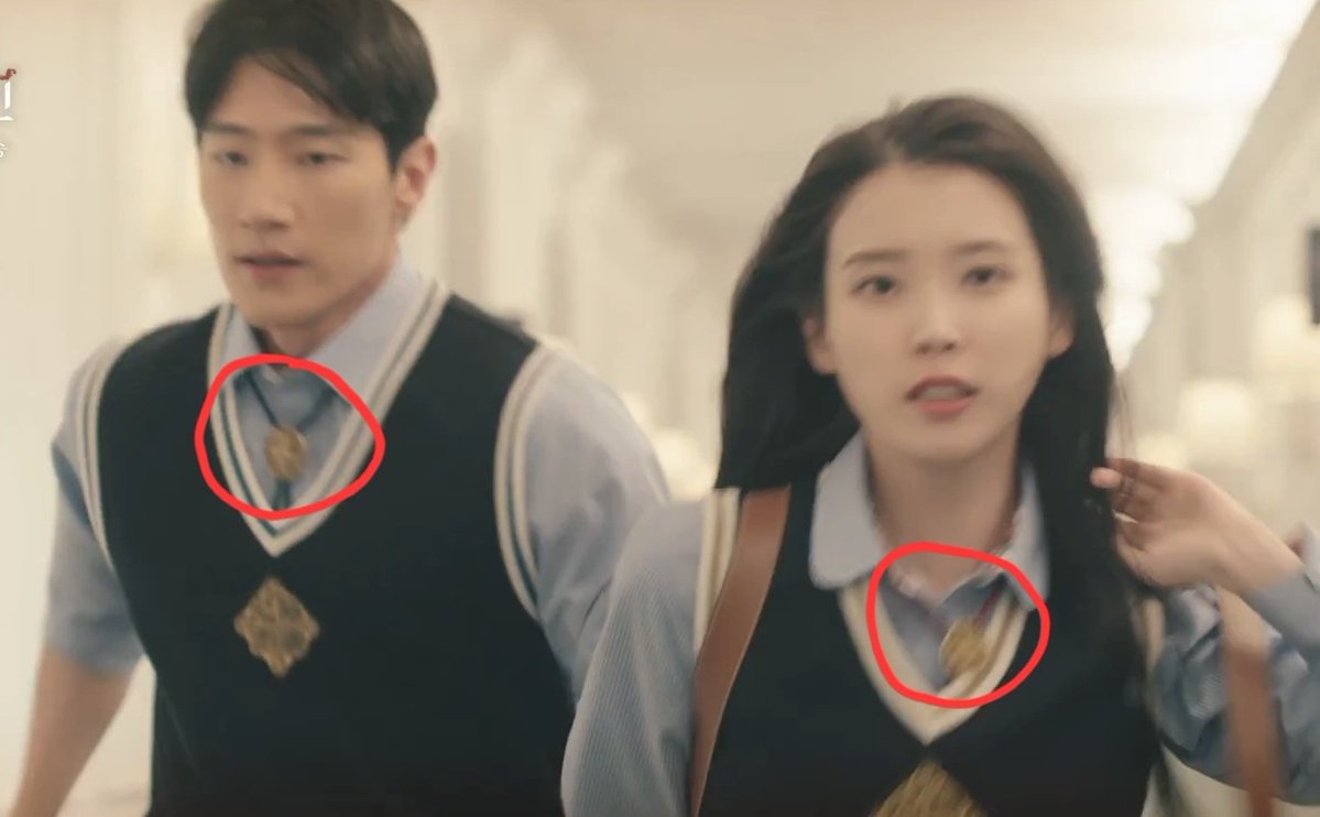 looks like the perfect crown's royal school really has a housing system!

damn this is so elite 😭