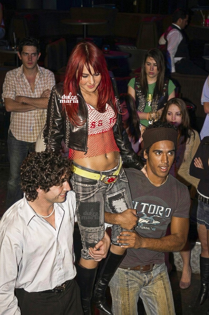 dulce maria mídia ☮ tweet media