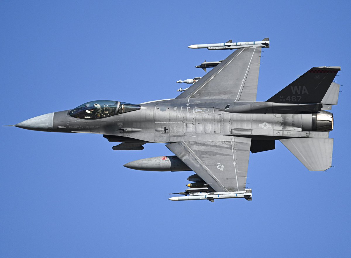 619_Aviation's tweet image. Some 16th FS F-16s bouncing out of Nellis AFB a few years ago. Hoping for some similar stuff these next few days on my journey back out!
#nellis #f16 #WA #16thfs #tomahawk