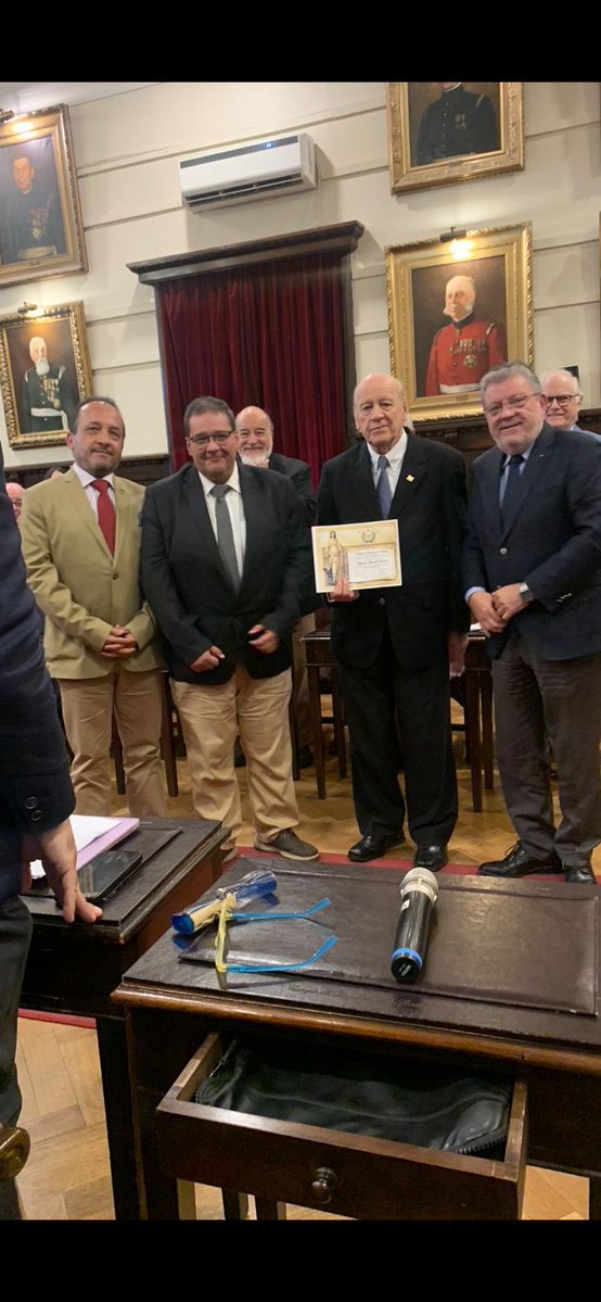 Vigésimosegunda CBS tweet media