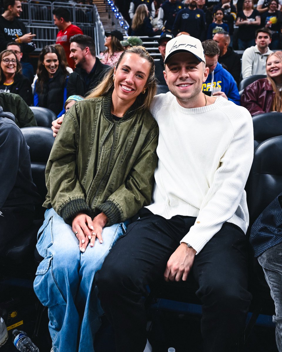 Indiana Fever tweet media