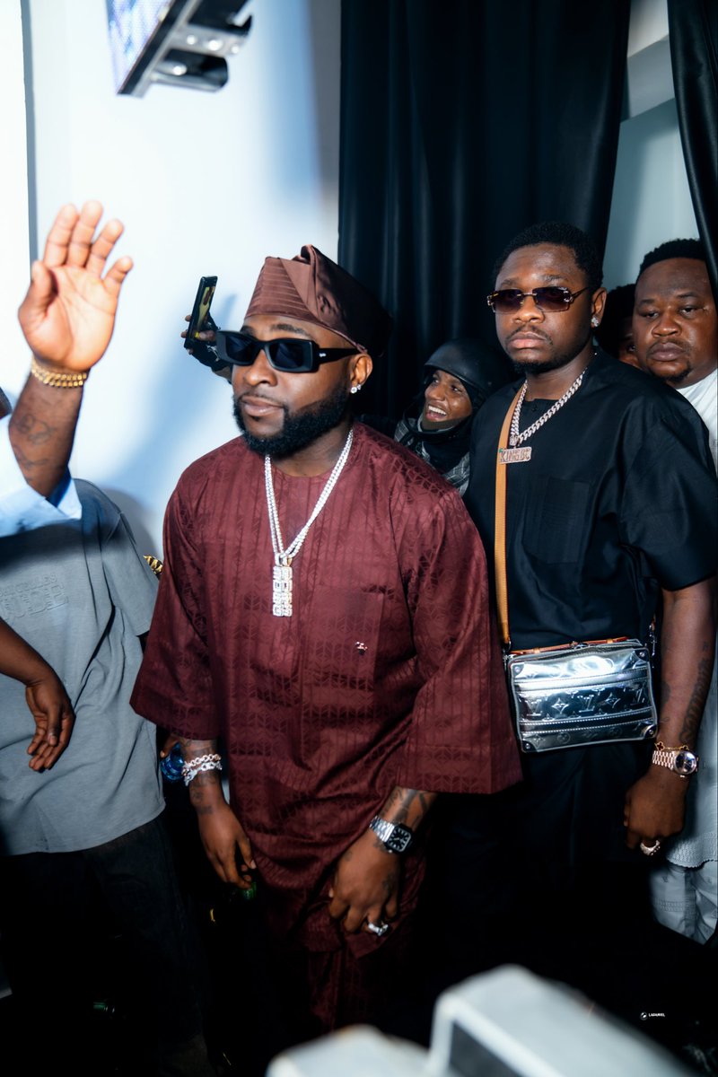 Bu_fiaka's tweet image. Europe tour about time @davido let’s go 
#30bg