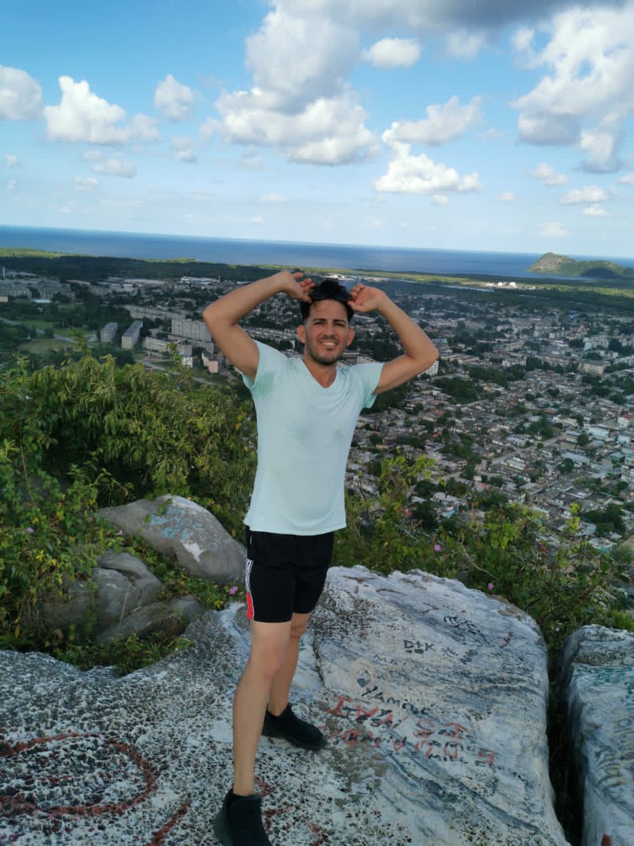 Ry_Rv85's tweet photo. La isla de las cotorras 🦜🇨🇺🏝️🌞 https://t.co/kuiLKqVzeU