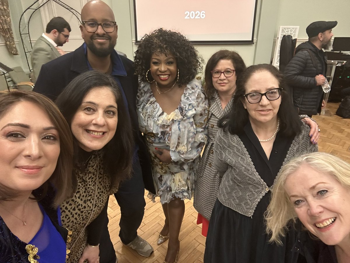 Ajda Ovat tweet media