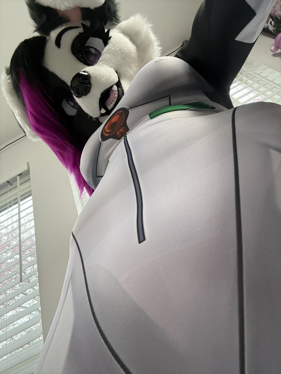 Lucy 🖤 tweet media