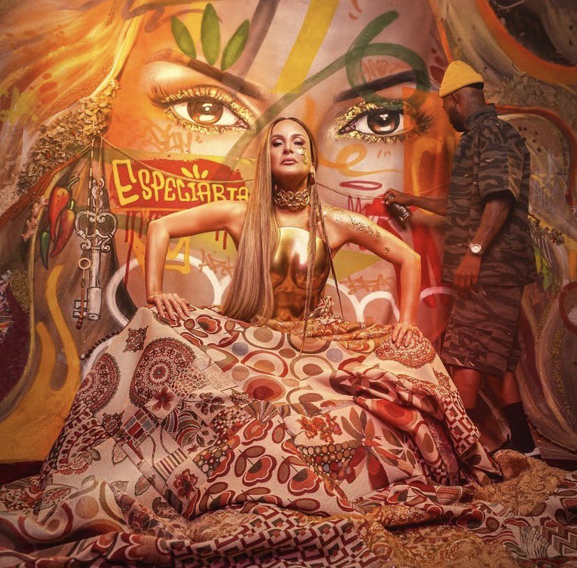 Com muito tempero, Claudia Leitte acaba de lançar seu 7º álbum de estúdio, intitulado “Especiarias”. 

Em 15 faixas, o álbum traz uma mistura de pop, samba, pagodão, ijexá, axé e baladas românticas.

🔗ouça: open.spotify.com/album/4jhk6OyW…