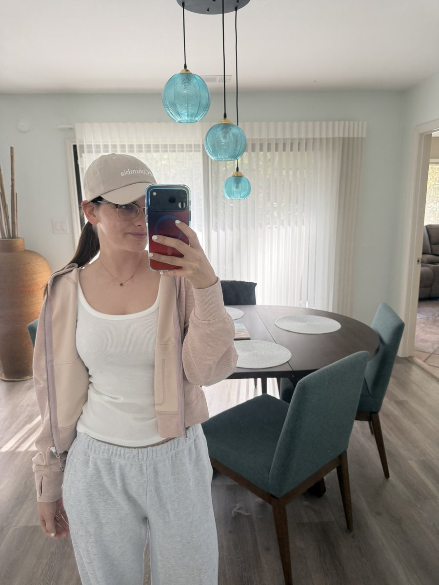 Haesicks tweet media