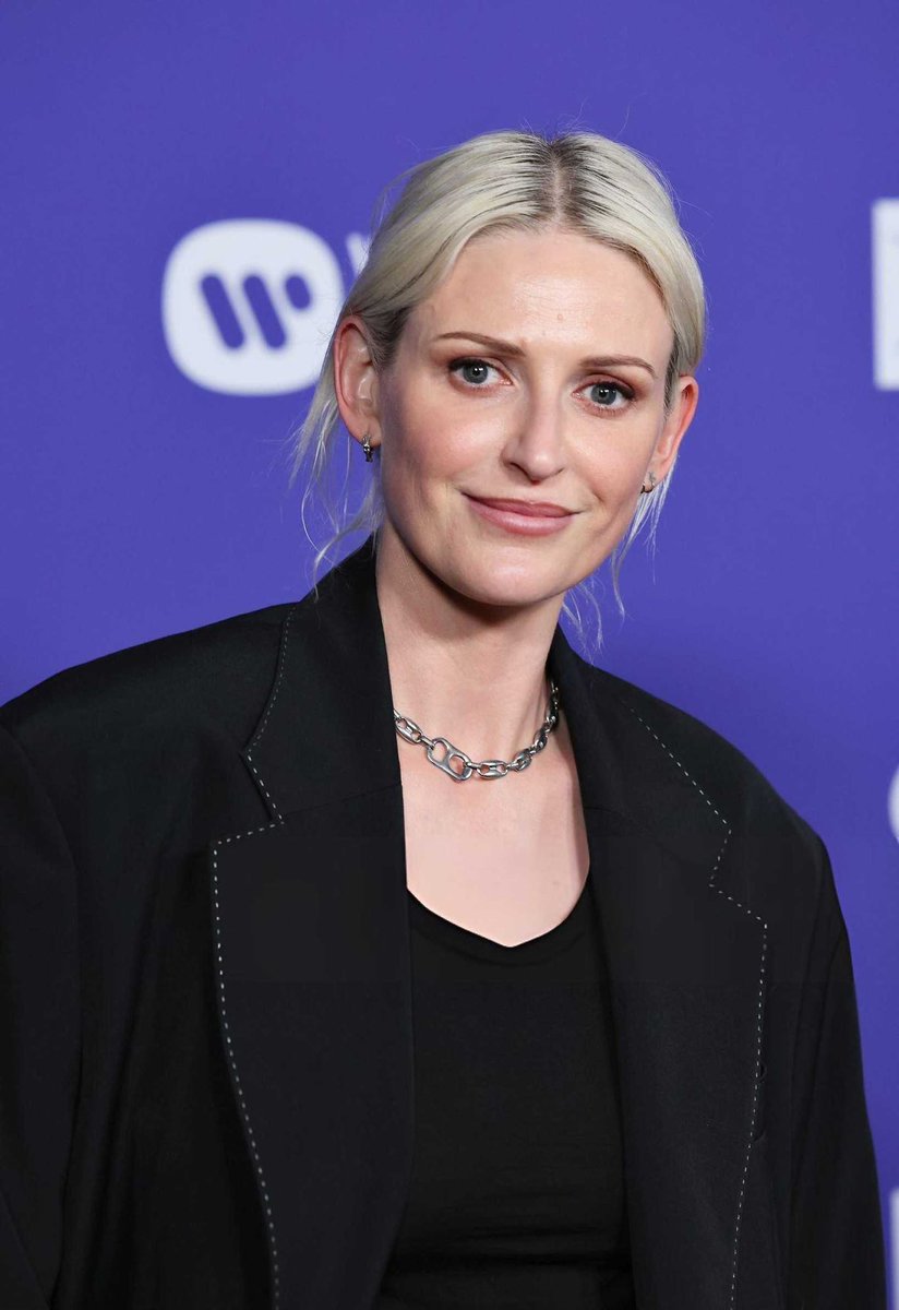 Jess | I'm a hippie, all loving fairy tweet media