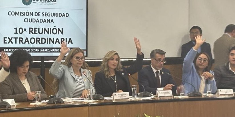 Sergio Mayer B. tweet media