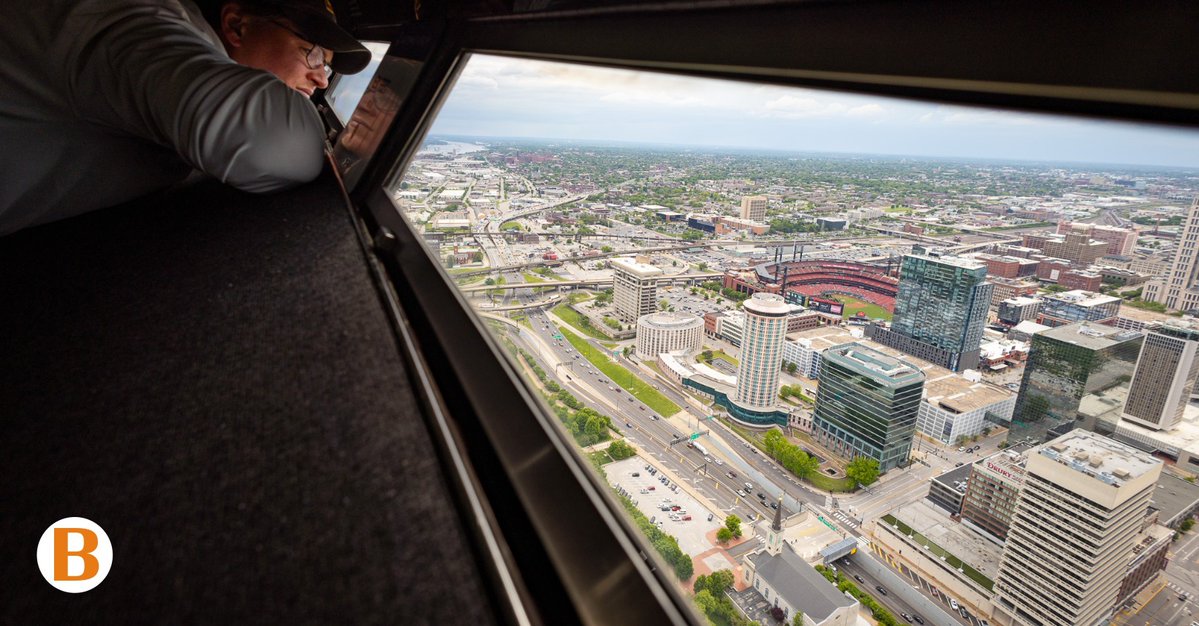 Gateway Arch tweet media