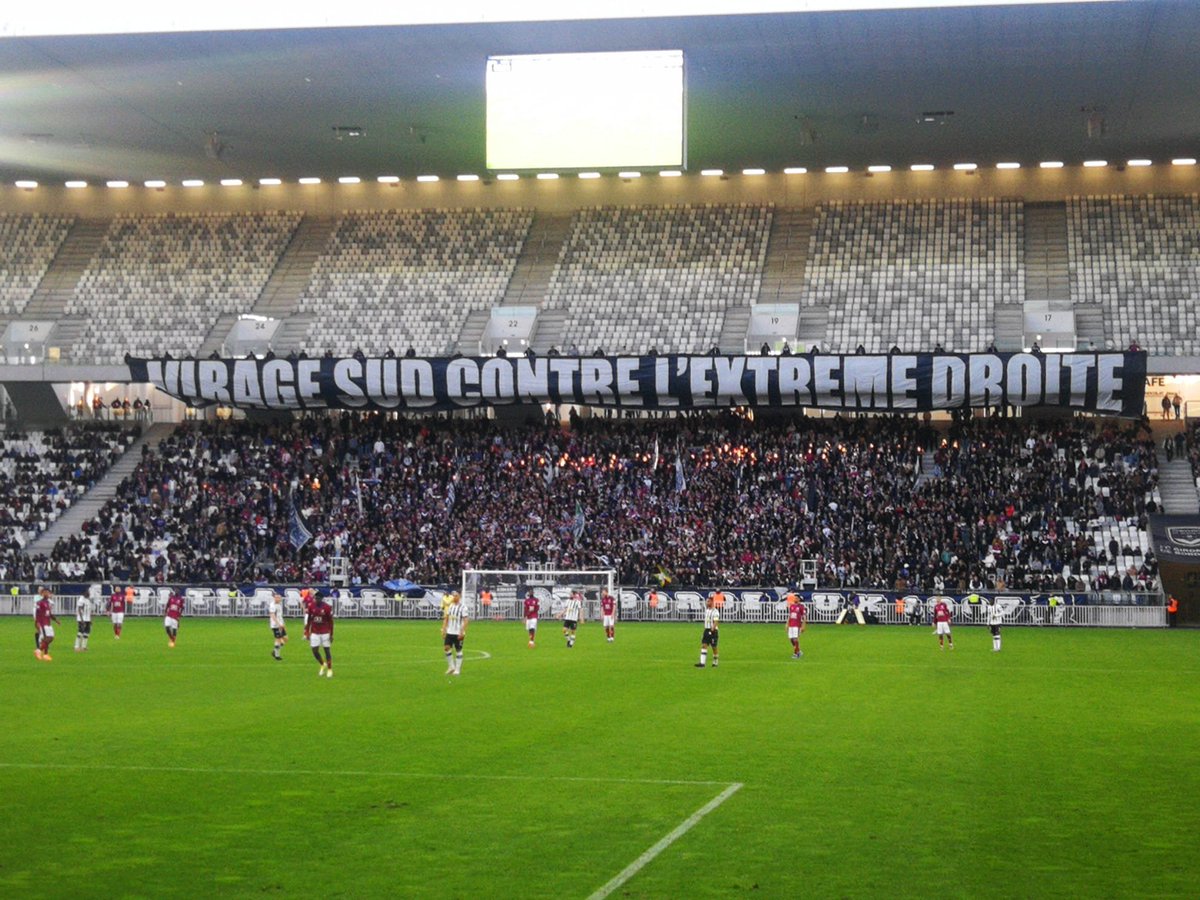 Antifa_Ultras tweet media