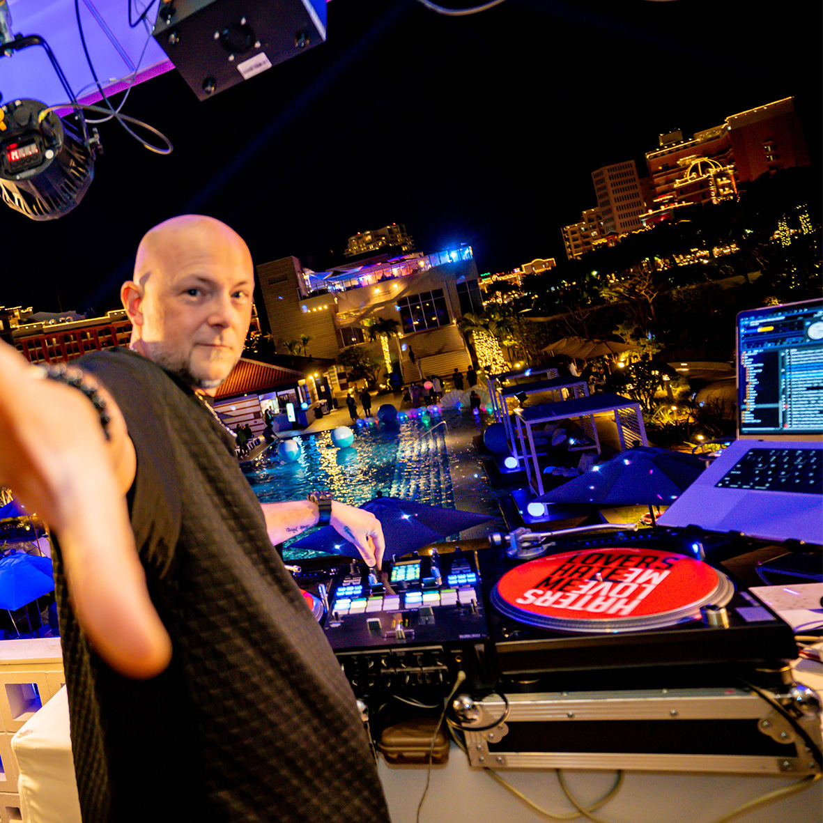 ダブルツリーbyヒルトン沖縄北谷リゾート【公式】 tweet media