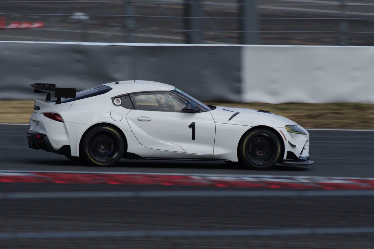 E-NEEDS RACING tweet media