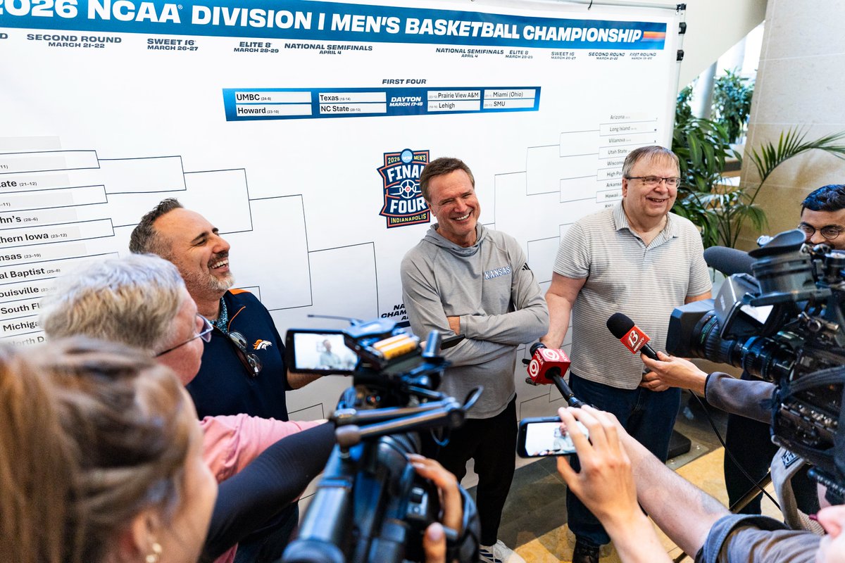 Kansas Men’s Basketball tweet media