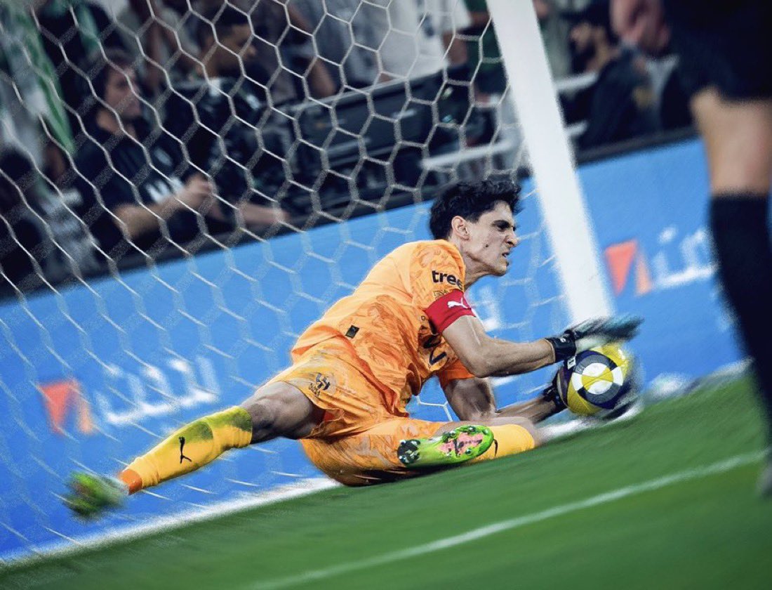 أقسم بالله الكلام يعجز عن وصفك وأنصافك يابونوووو💙💙💙💙💙💙💙