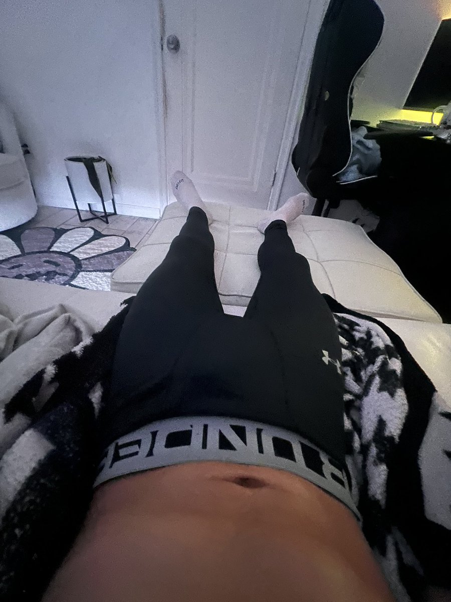 $cene$lut123 tweet media