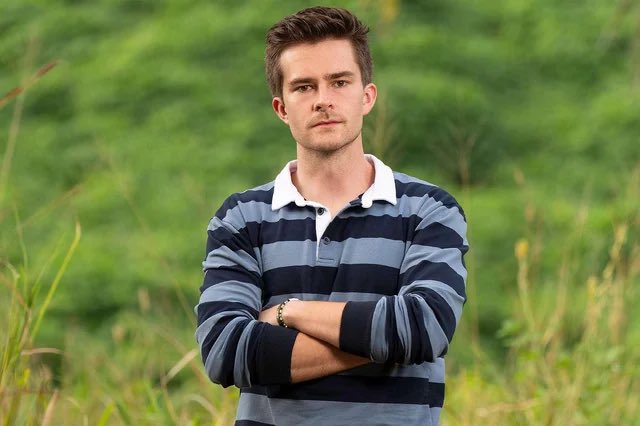 haleskarma's tweet photo. It’s the battle of the twinks #survivor https://t.co/5r9YVa2B5w