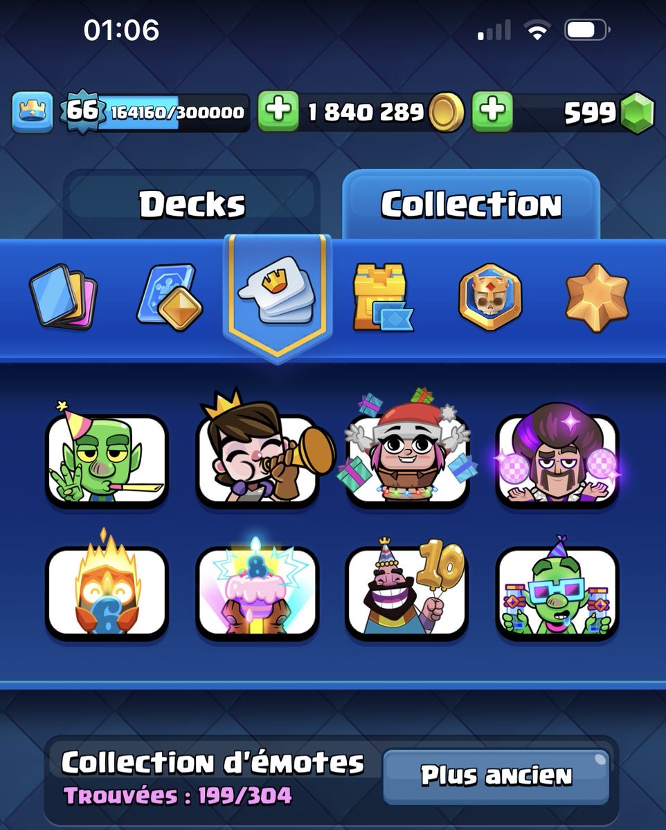 elviir_68's tweet photo. @ClashRoyale #clashroyale Only festive emotes to celebrate the decade🎉🎊 https://t.co/7FDgh740PO
