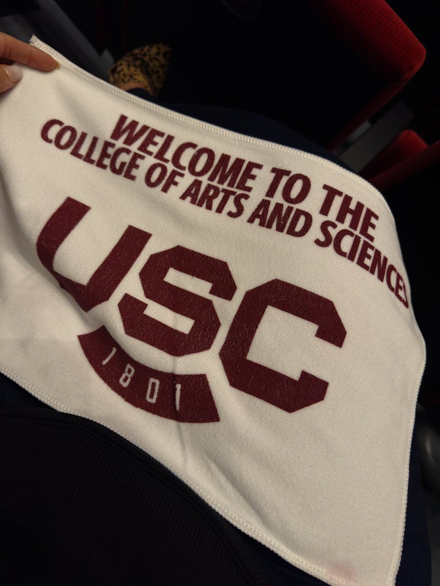 𝐿𝒶𝓊𝓇𝑒𝓃 𝐵𝑒𝒶𝓈𝓁𝑒𝓎 tweet media