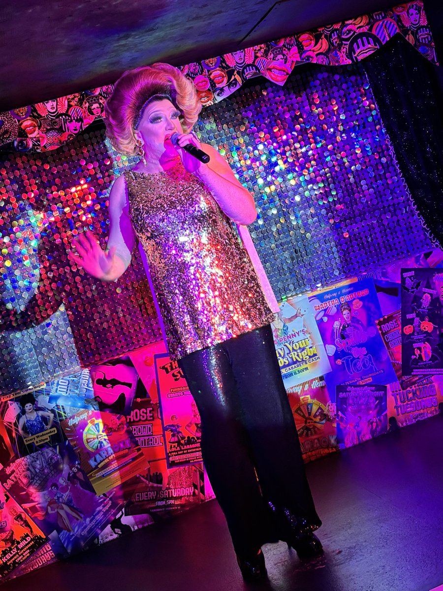 Lee Render tweet media