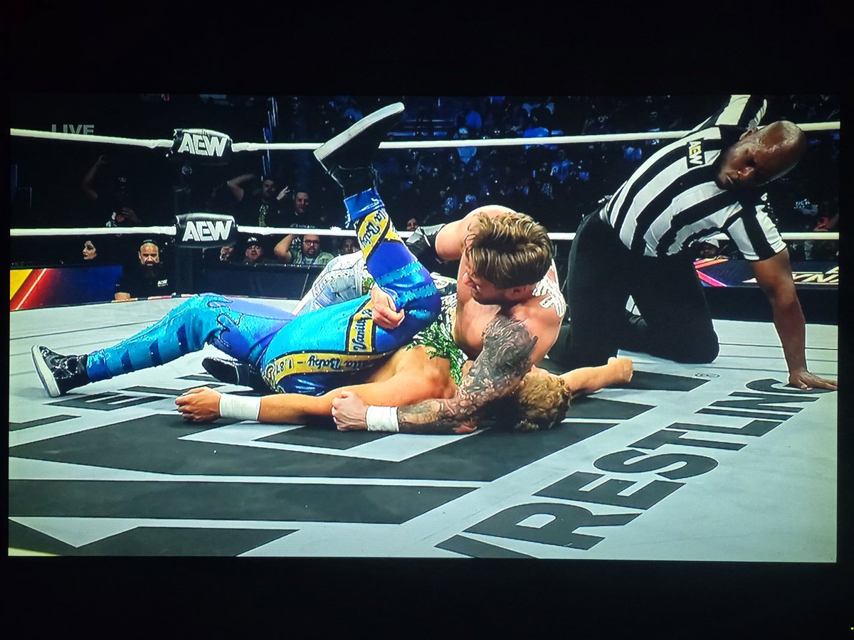 tall_ny's tweet image. the returning Will Ospreay went over Blake Christian #AEWDynamite