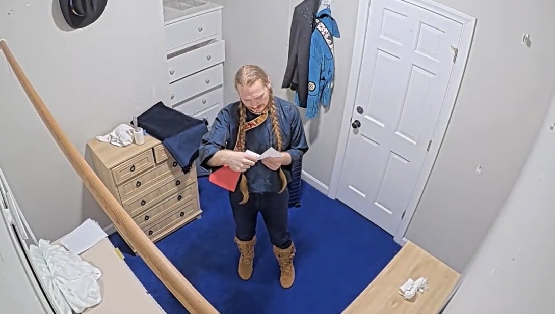 RadioactiveLoafer tweet media