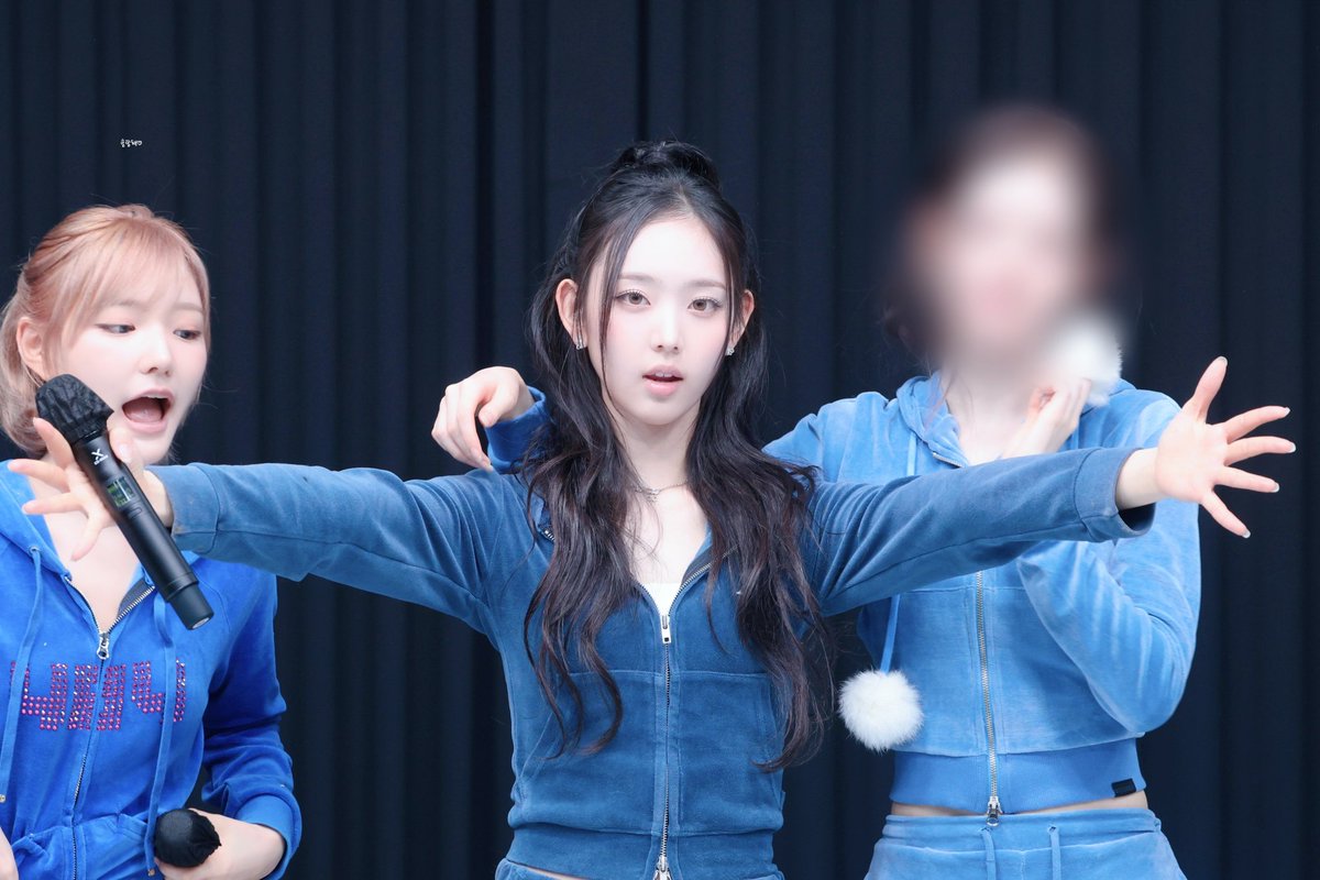 솔랑해ᡣ𐭩 tweet media