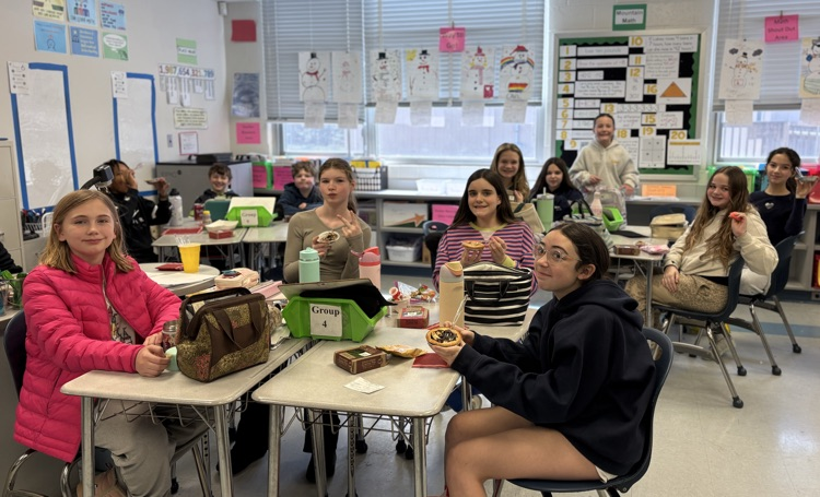SevernaParkMS's tweet image. 6th Grade Pi Day winners enjoyed today’s Pie Party! #ParkPRIDE #BelongGrowSucceed #PiDay