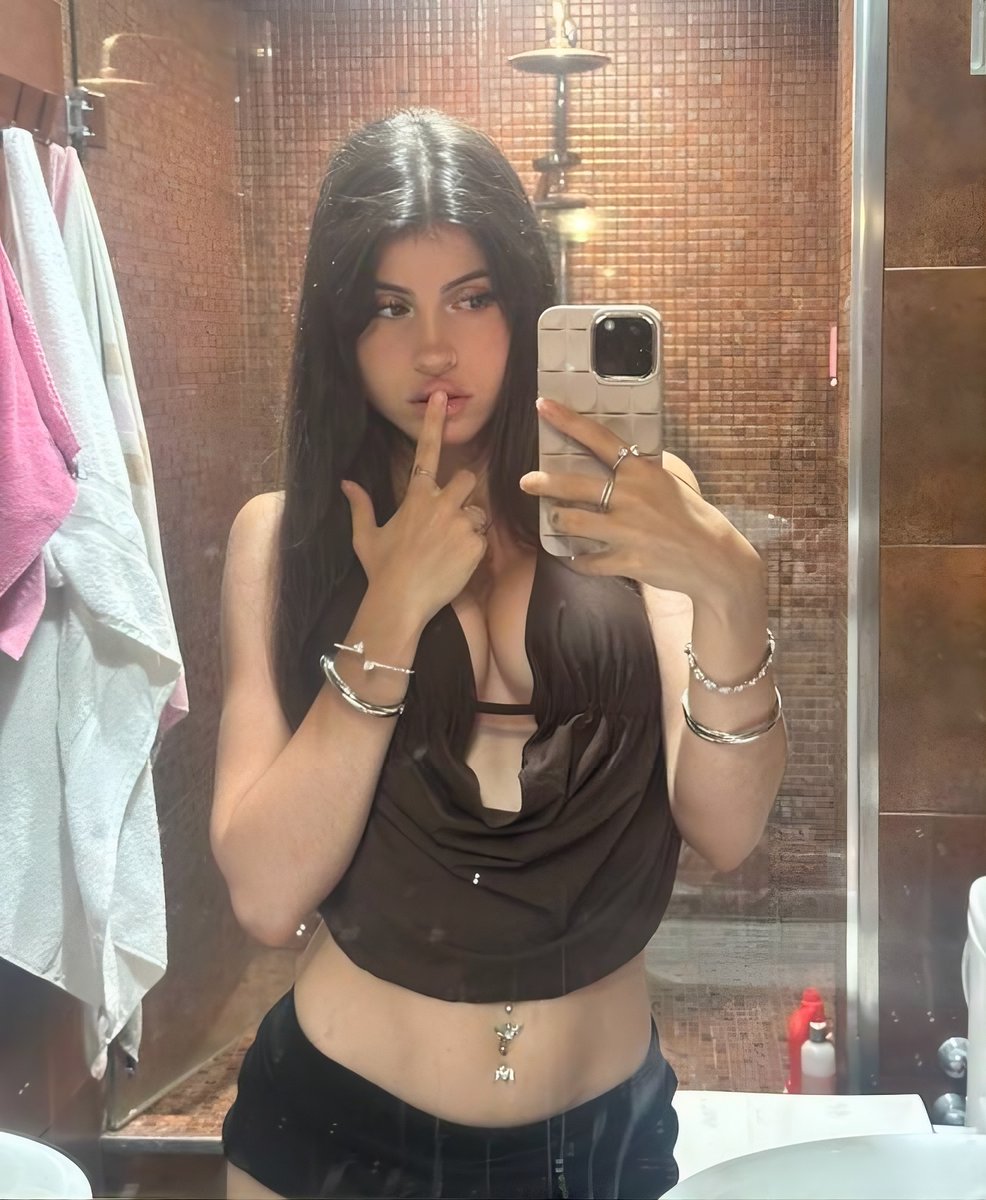 Visualcrush tweet media