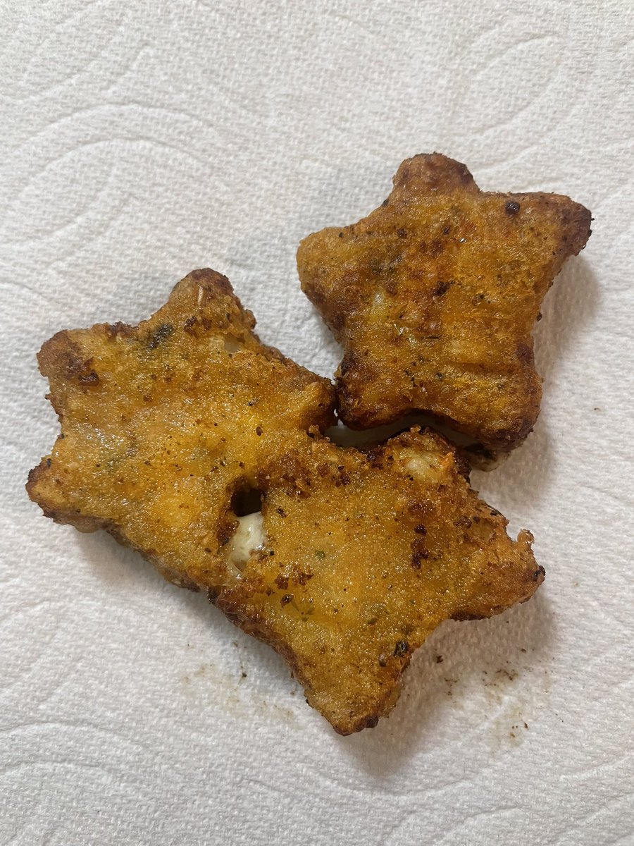 got scared of butter so naturally i made pizza stars instead 🚬🙂‍↕️