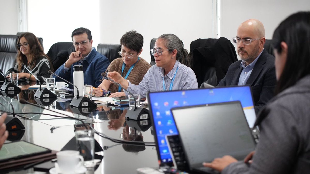 Economía Finanzas Ec tweet media