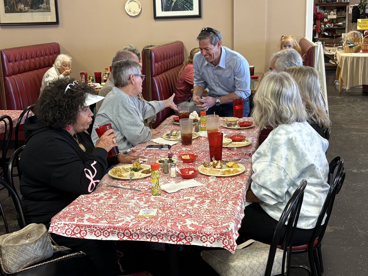 Brian Montgomery tweet media