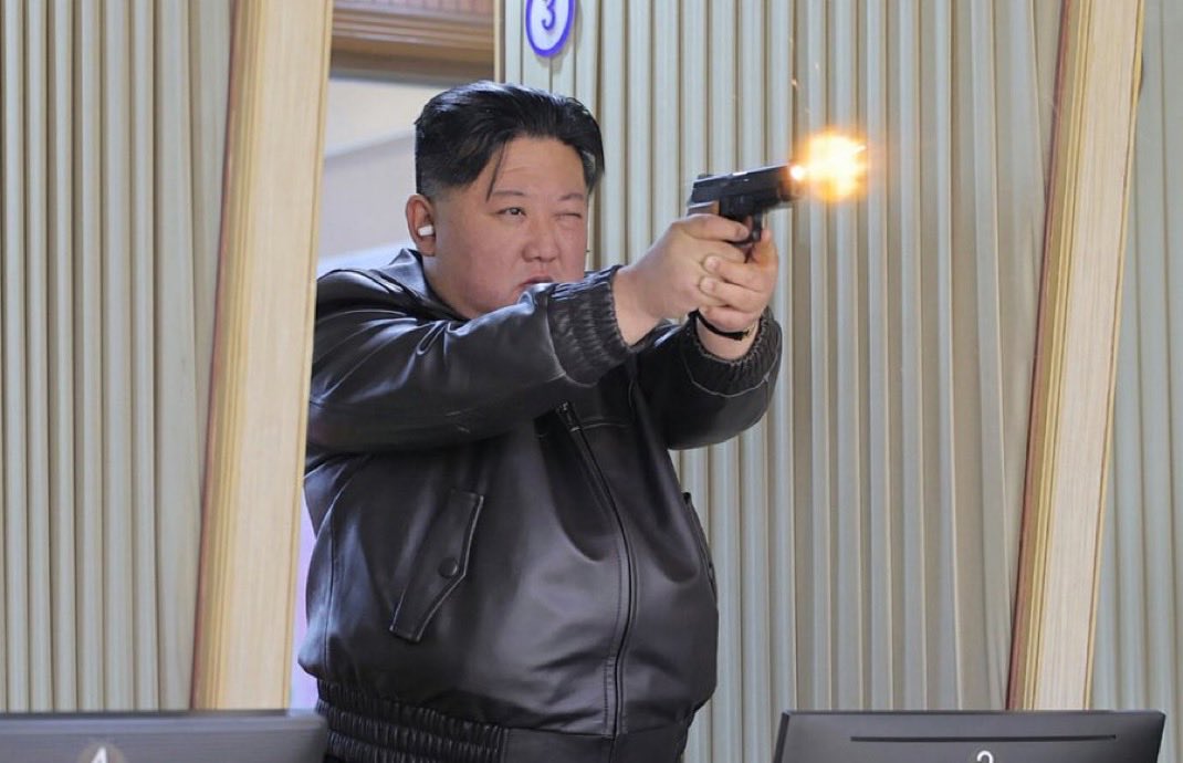 Lehman Sachs tweet media