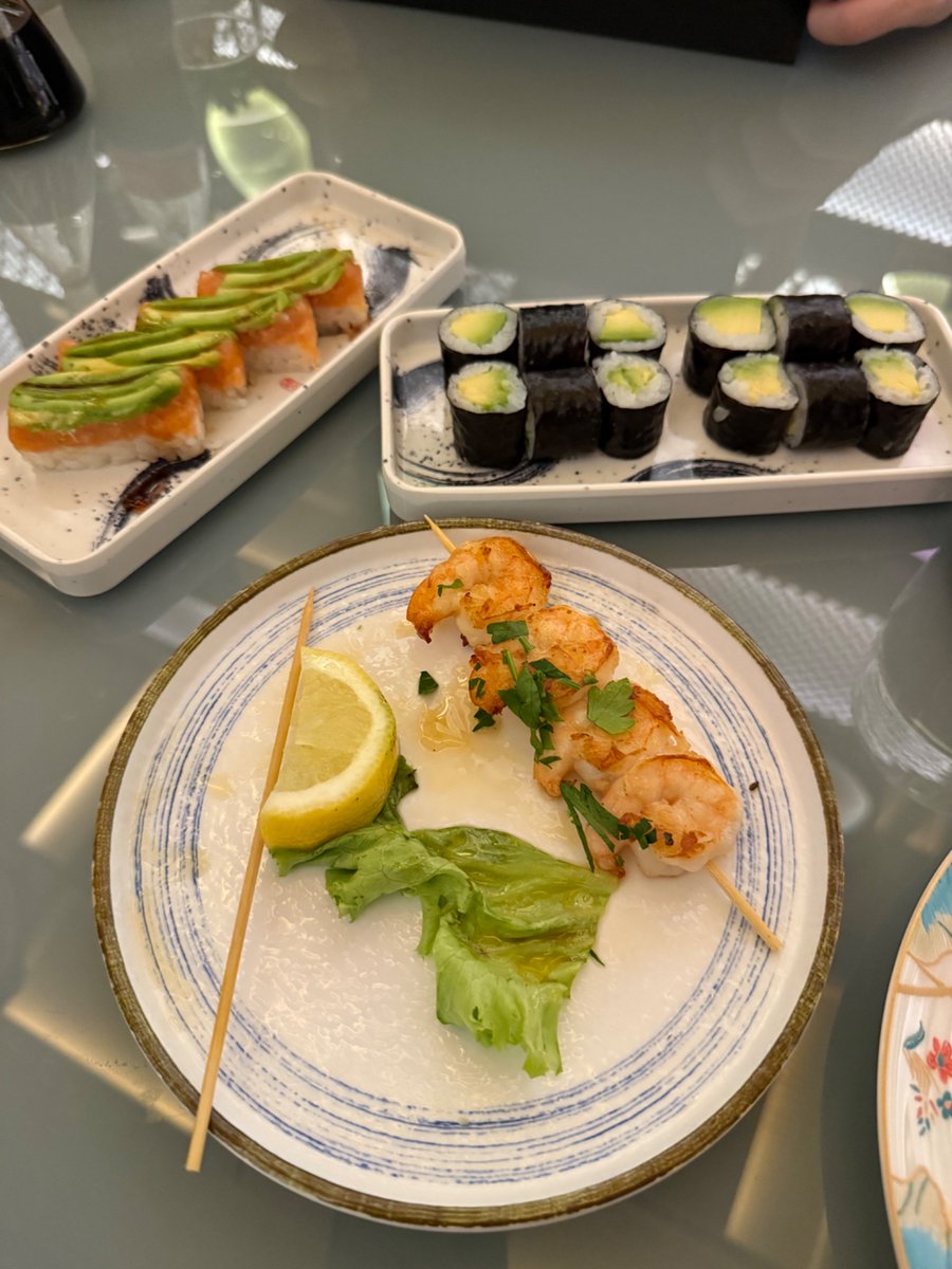 Alina 🎀👑 EYES ON YOU tweet media