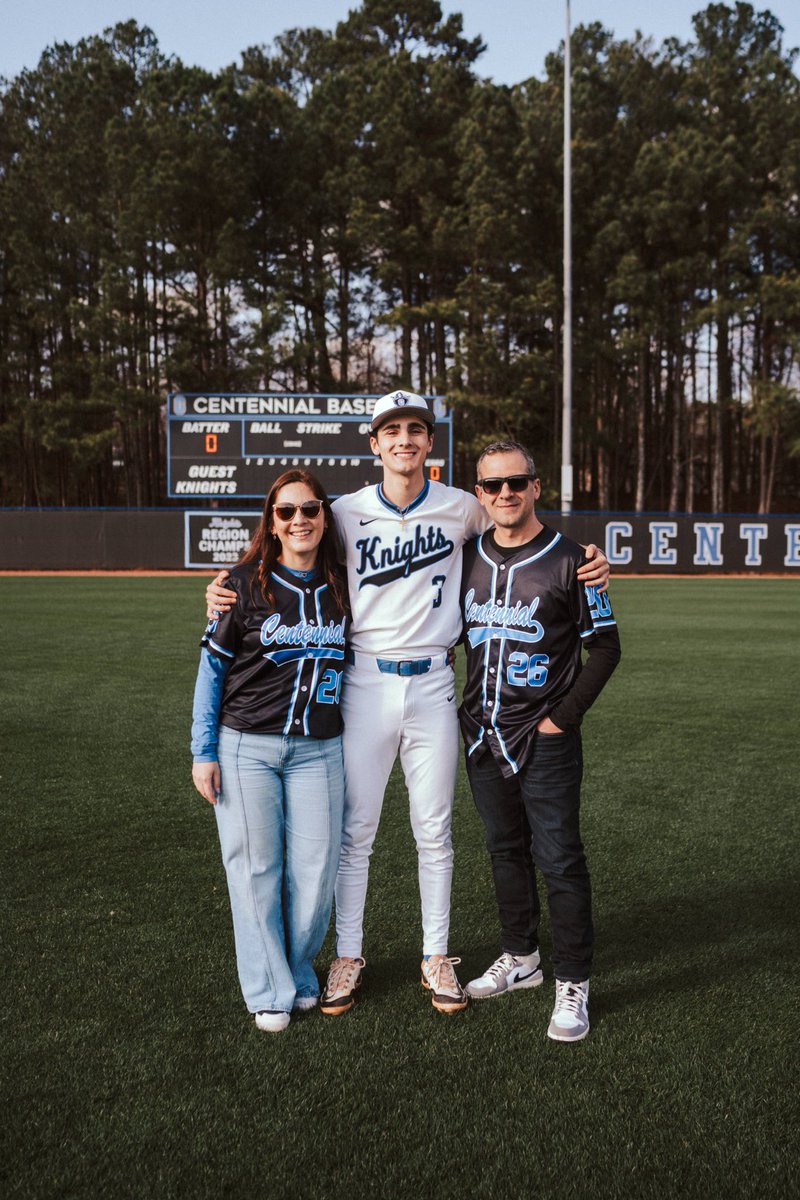 Laura Sanchez tweet media