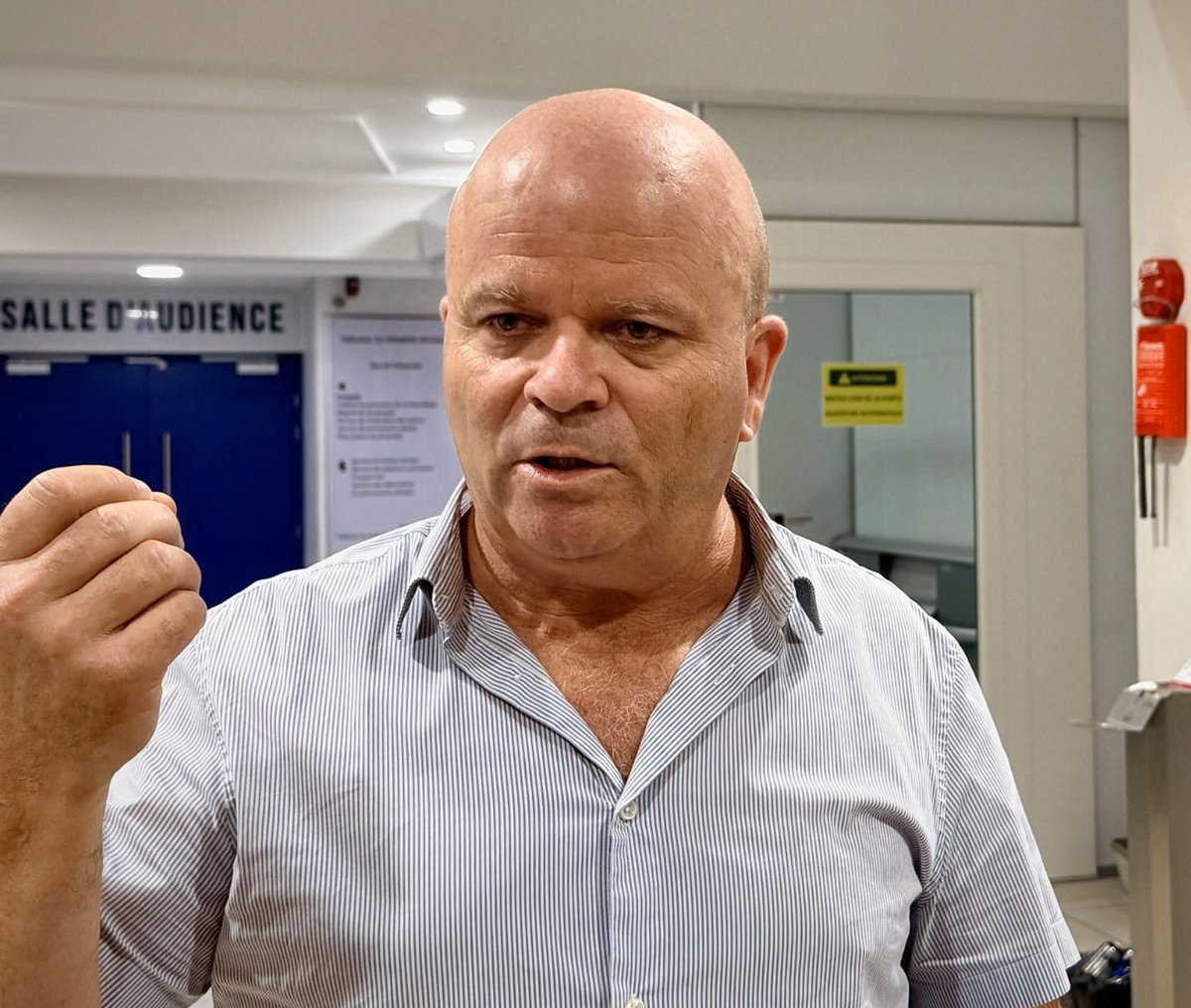 LaVoixduCaillou's tweet image. Le 28 octobre 2024, le président du MRC et premier vice-président de la @provinceSud a comparé le mouvement de la #CCAT à des « nazis à peau noire ». le responsable loyaliste a assumé ses propos devant le tribunal correctionnel de #Nouméa. ⤵️
voixducaillou.nc/2026/03/18/des…