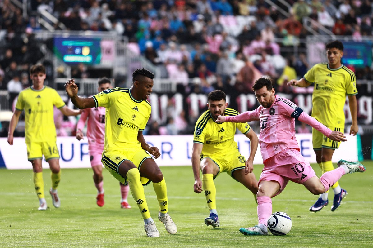 Alejandro Domínguez tweet media