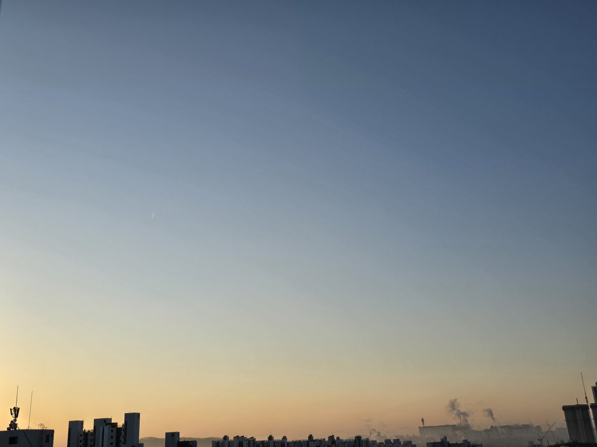 빛나 RAFIK tweet media