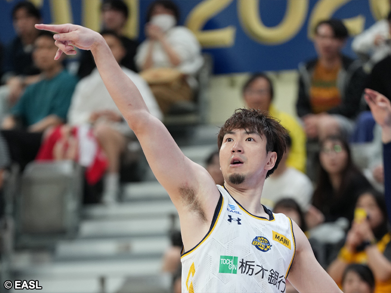 bbking_jp's tweet photo. 🇯🇵苦しい時こそディフェンスから🏆️
比江島慎「勝ててホッとしています」宇都宮ブレックスが序盤苦戦もEASL準決勝進出
https://t.co/aizzEXfzjZ
試合後の会見に出席した比江島は、「もうディフェンスでリズムを作らないと、取り返しがつかないことになってしまうと思ったので…」と振り返りました。 https://t.co/s4ep7hb9gI