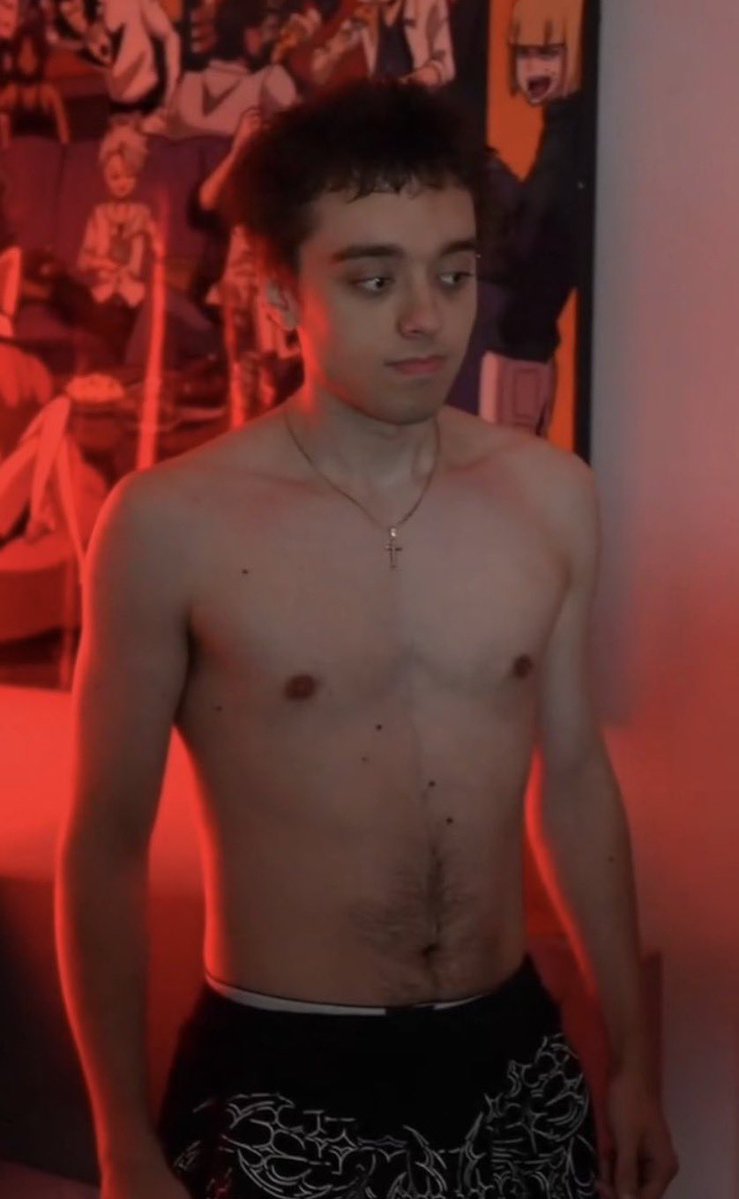 Laiys updates tweet media