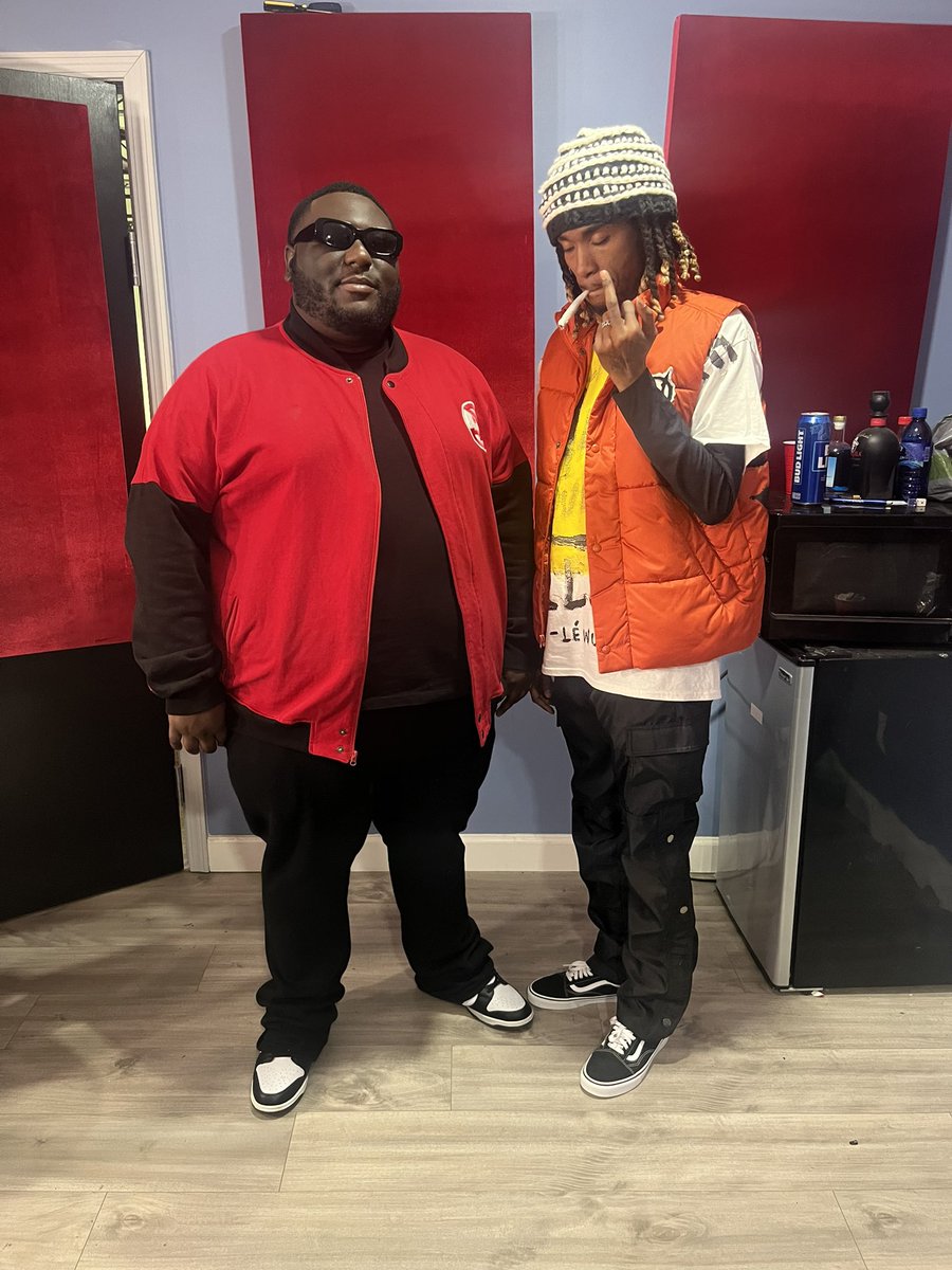 Ear Hustlin’ 404 Network tweet media