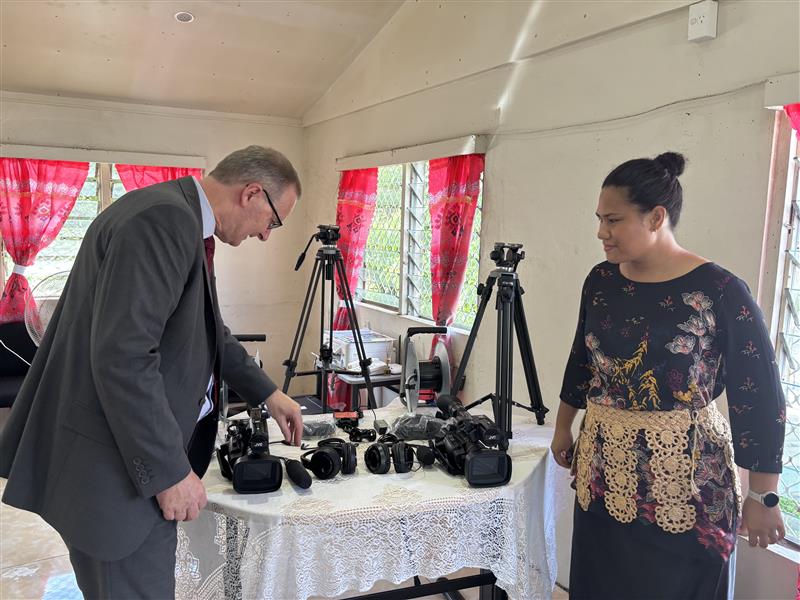 UK in Tonga tweet media