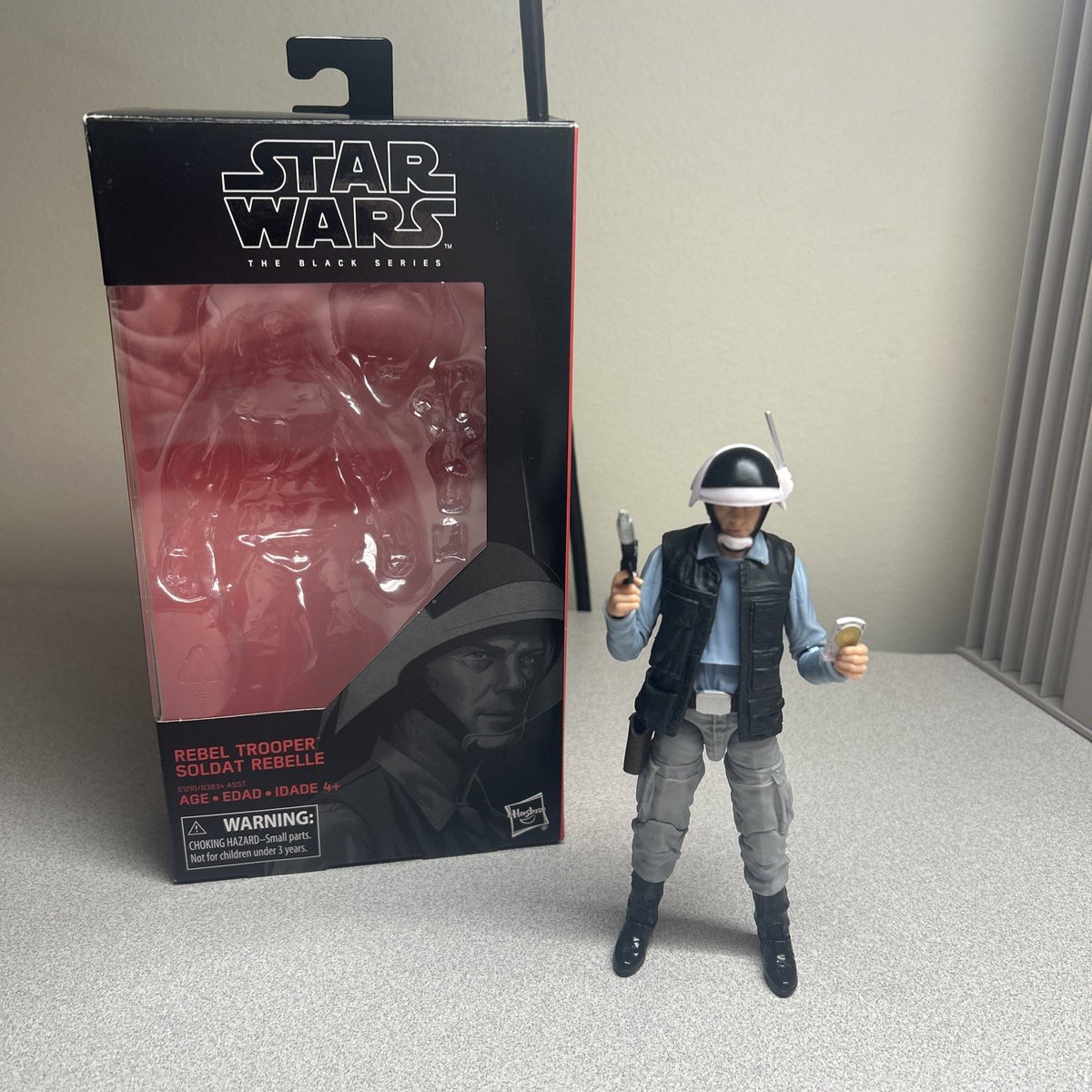 Black Series Rebel Fleet Trooper LOOSE Complete Red Box #69 Mint 6”  
🔗 ebay.com/itm/2777938538…  
 #ad