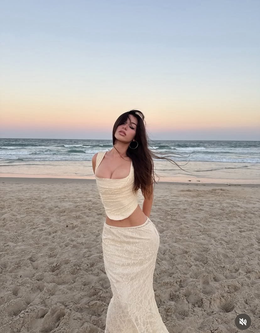 ☁️𝙉𝙚𝙬 𝙥𝙤𝙨𝙩 ☁️

@𝙀𝙣𝙯𝙞𝙚 𝙅𝙤𝙣𝙚𝙨 

👑: 𝙗𝙚𝙗é 𝙚𝙨𝙩á 𝙤𝙘𝙪𝙡𝙩𝙤 𝙖ú𝙣

#SexRol #FreeRoll