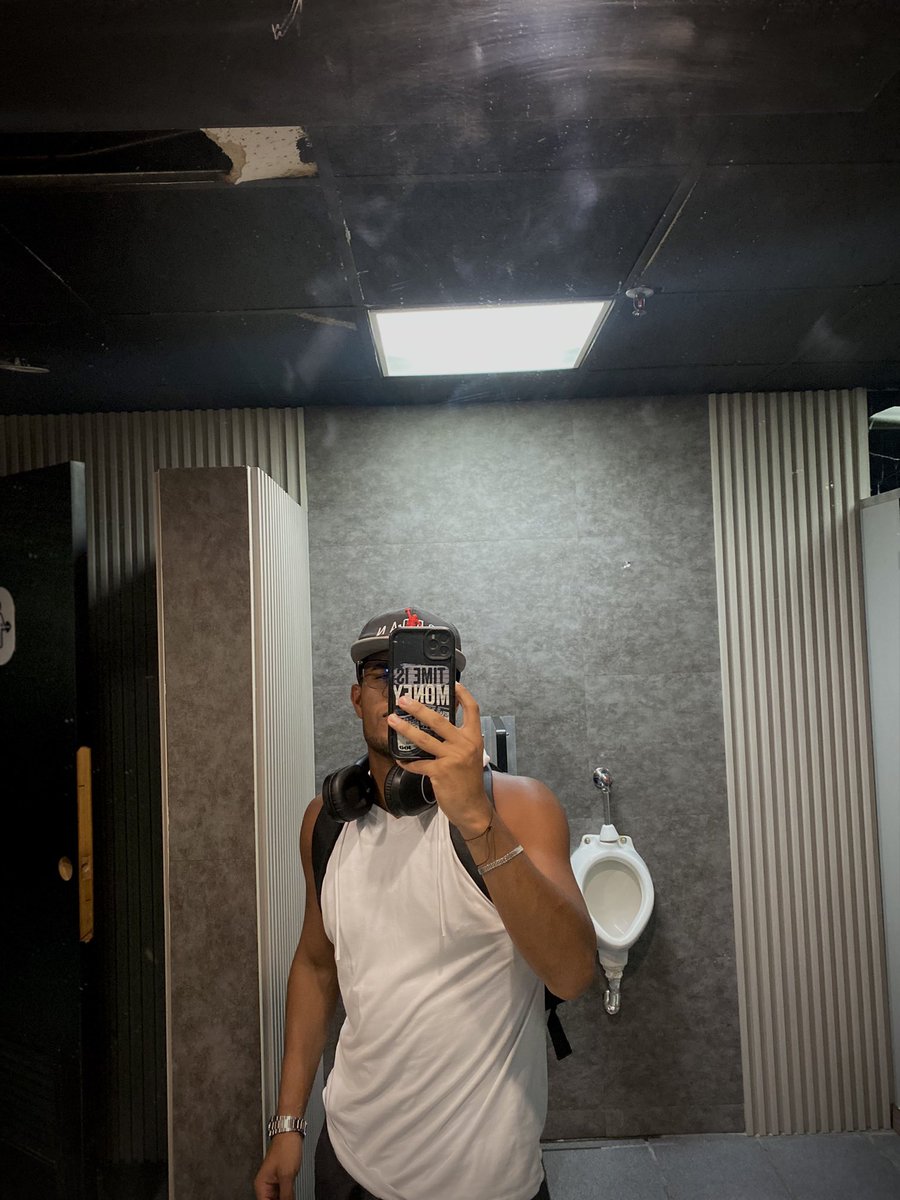 Alex Medina tweet media