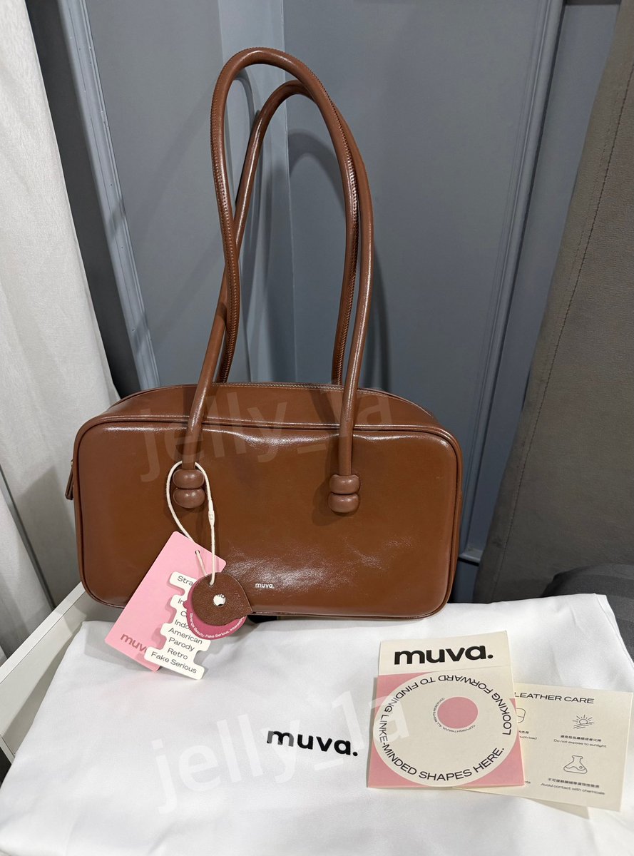 Jelly_1a's tweet photo. ส่งต่อ #MUVA Midi Boston 🤎
♡  สี Cocoa 🍪 ใช้ครั้งเดียว ไม่มีตำหนิ
♡  ถุงผ้า ป้ายแท็ค 
♡  ส่งต่อ 700 รวมส่ง 
♡  สนใจทักขอดูรูปเพิ่มเติมได้ค่ะ
#muvabag #ส่งต่อmuva #ส่งต่อกระเป๋า #ส่งต่อเสื้อผ้ามือสอง #ส่งต่อเสื้อผ้า #ส่งต่อรองเท้า https://t.co/5rAYTYgB6l