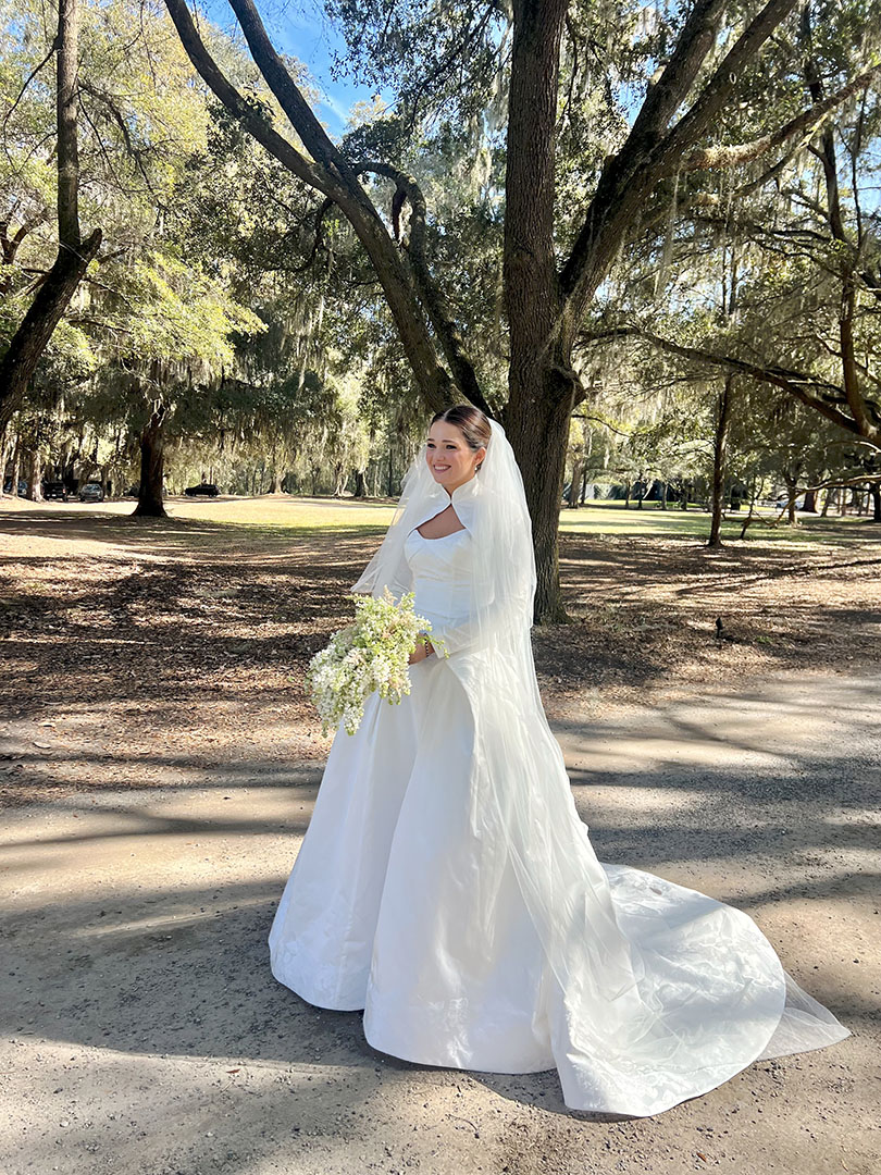 WhiteOnDISC's tweet photo. She said yes to @AnneBargeClegg , and honestly, how could she not? With its signature blend of timeless silhouettes and modern romance, this gown was made for a Charleston spring wedding. Congratulations, Annie
https://t.co/n4JyAAiGl7 https://t.co/bFlZWSZIwn
