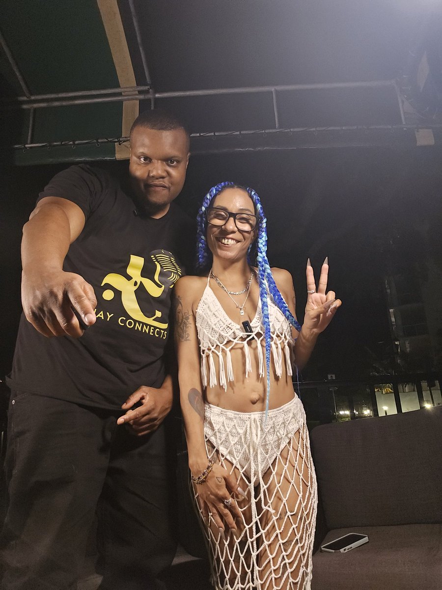 JAY - MadeByApes #00781-1-03883 tweet media