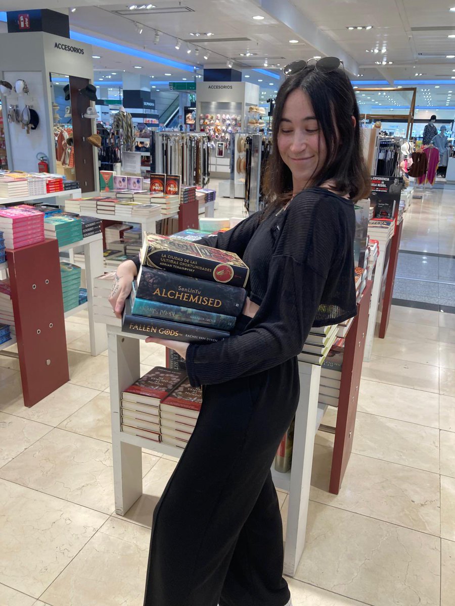 Sara Rom tweet media